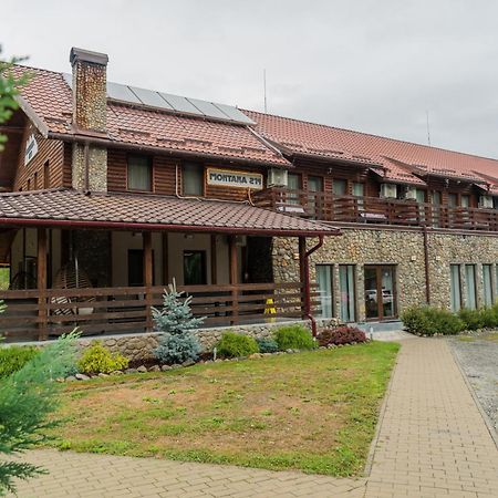 Montana 219 Hotel Valea Draganului Bagian luar foto